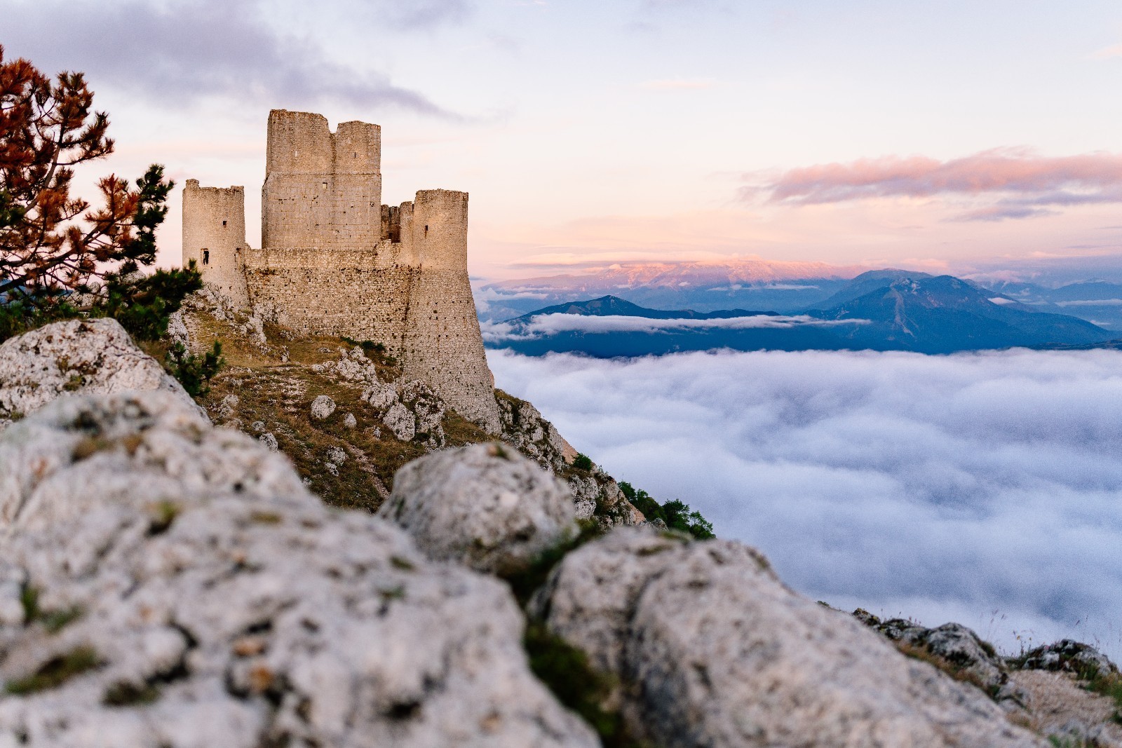 Castelli Campo Imperatore Rocca Calascio Gran Sasso D'Italia