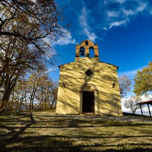 colle San Vincenzo presso il comune di Castel Castagna nella Valle Siciliana del Gran Sasso a Teramo in Abruzzo