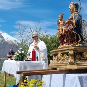 festa di Santa Maria Pagliara ad Isola del Gran Sasso d'Italia nella Valle Siciliana provincia di Teramo