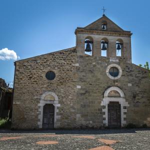 San Michele Arcangelo di Castiglione della Valle nel comune di Colledara a Teramo in  Abruzzo del Gran Sasso D'Italia