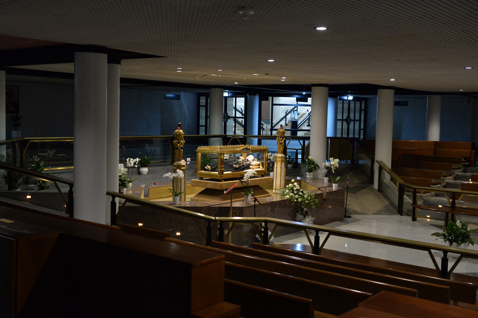 cripta basilica di San Gabriele dell'Addolarata nel comune di Isola del Gran Sasso a Teramo in  Abruzzo del Gran Sasso D'Italia