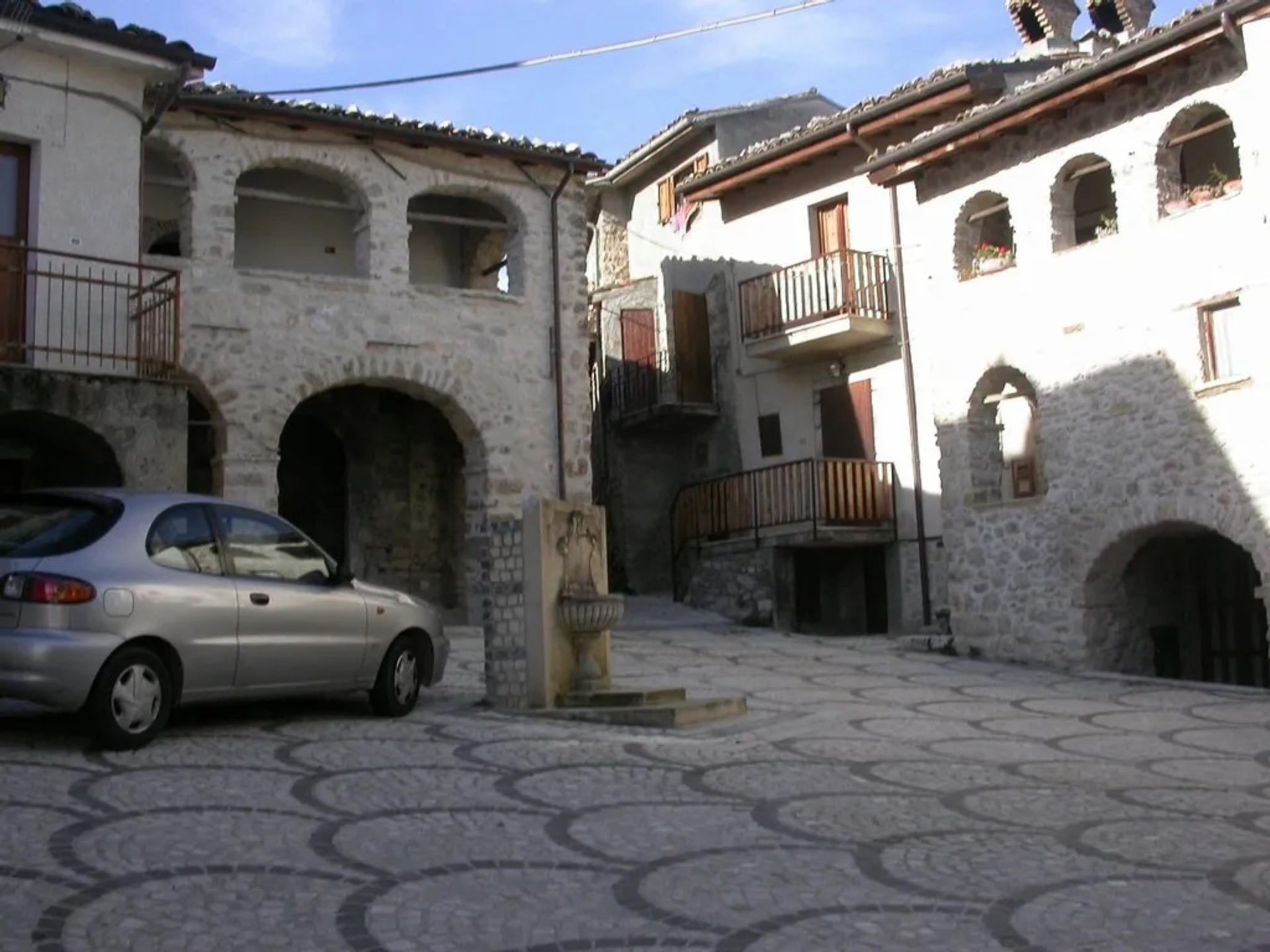 Borgo Di San Pietro Una Piazza Del Paese Nella Valle Siciliana
