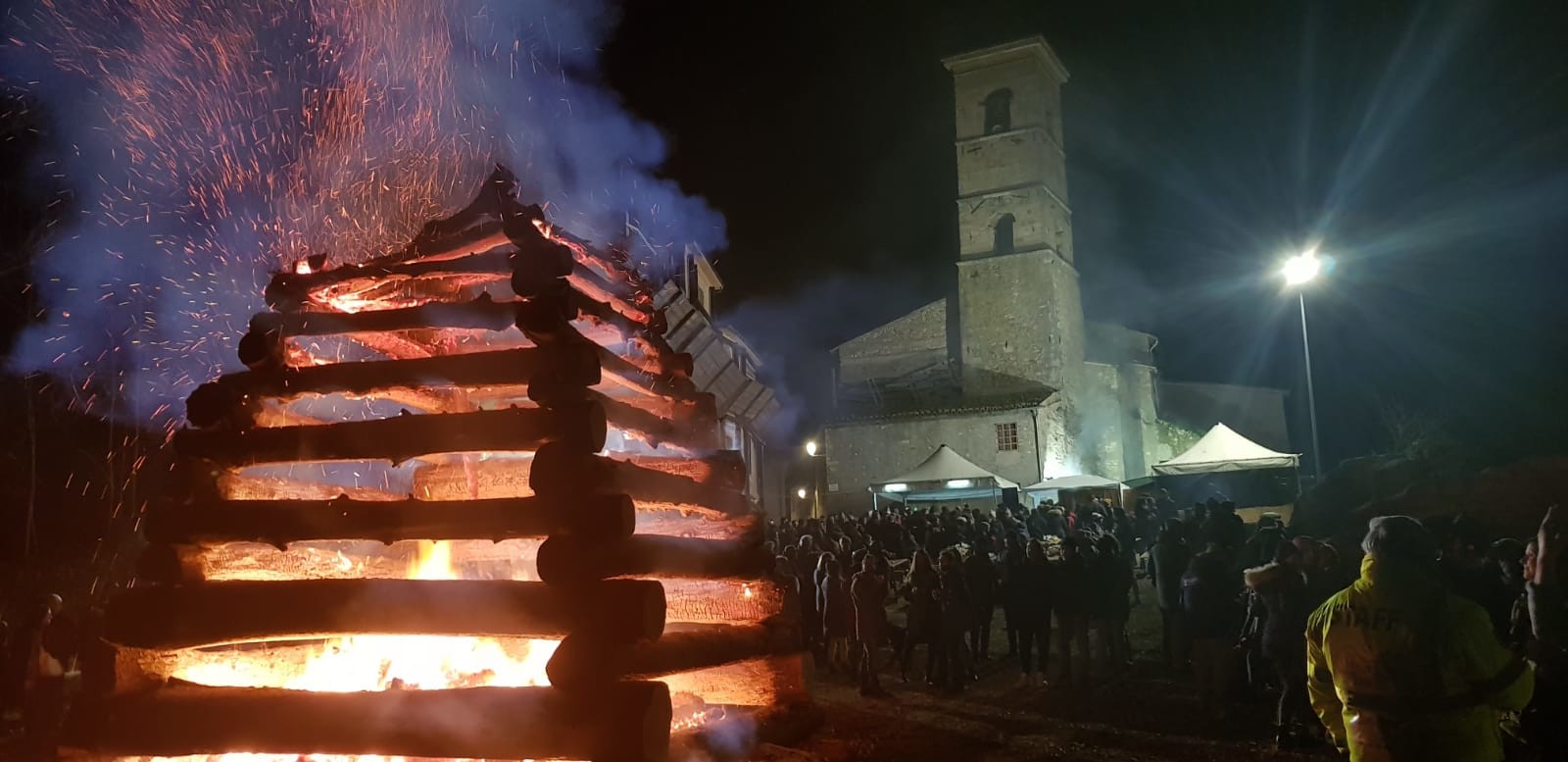 Il Fuoco di Sant'Antonio a Tossicia