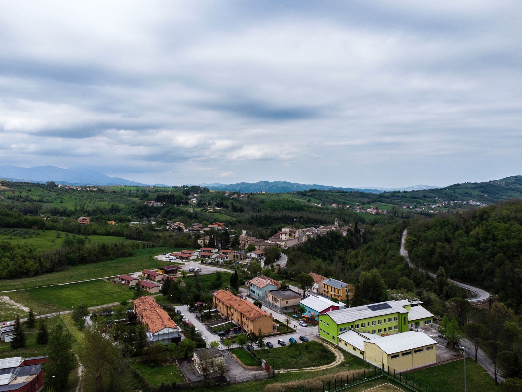 Visuale panoramica da Tossicia a Teramo in Abruzzo nella valle del Gran Sasso