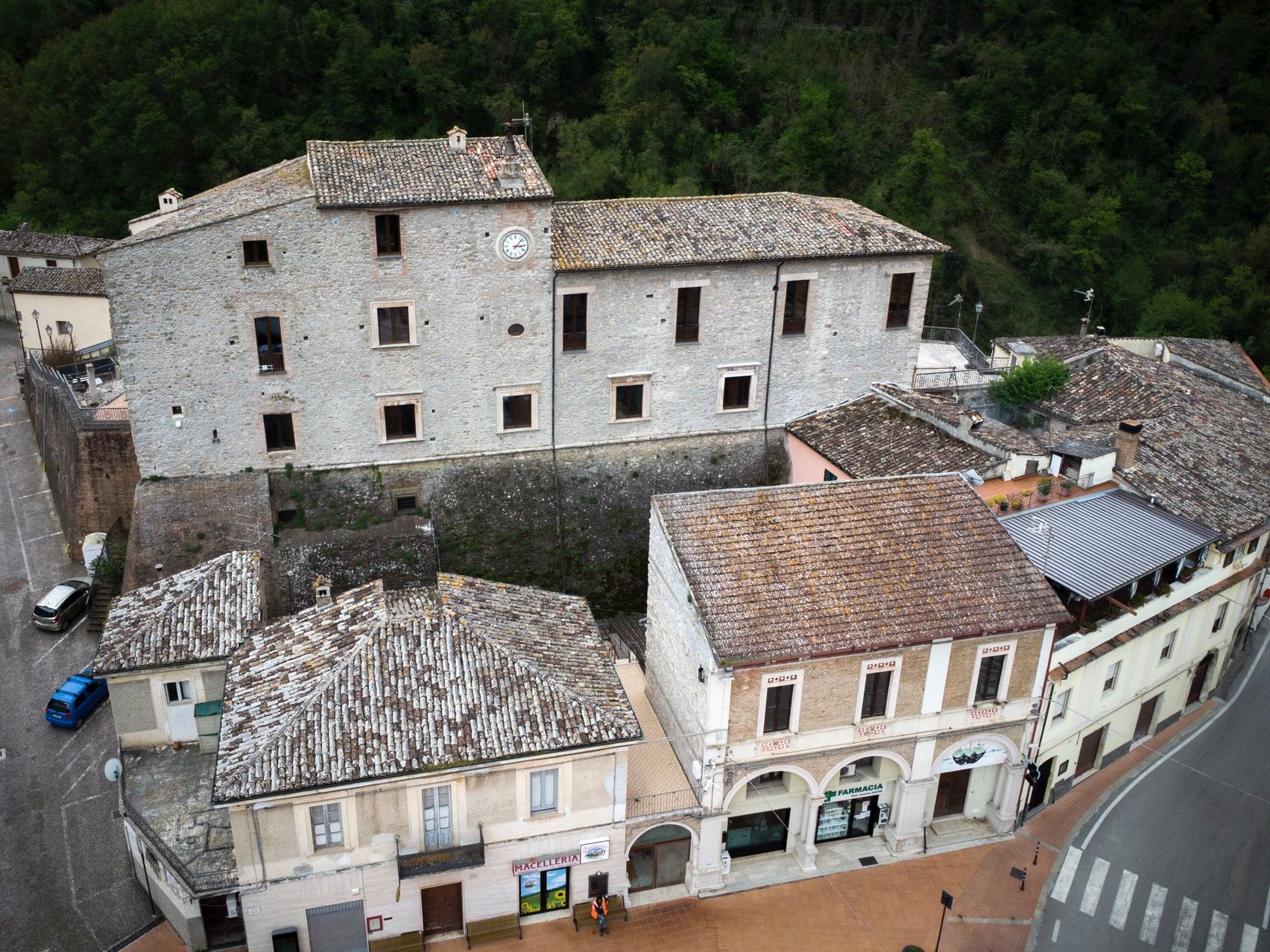 Il Borgo Incantato Di Tossicia In Abruzzo Nella Valle Del Gran Sasso