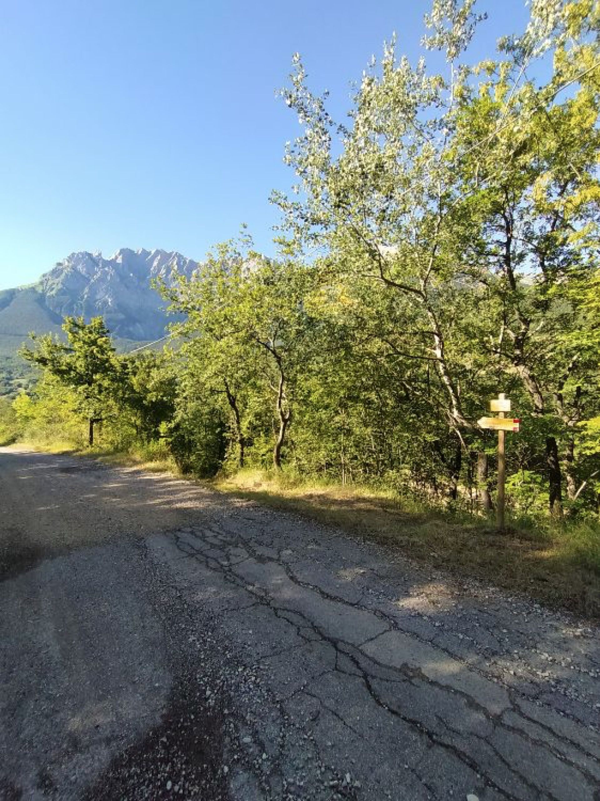 Passeggiata Tra I Boschi Nella Valle Siciliana Da Castelli Al Castello Di Pagliara Foto 5