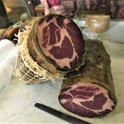 lonza maiale agriturismo Flarà Monica a Basciano di Teramo