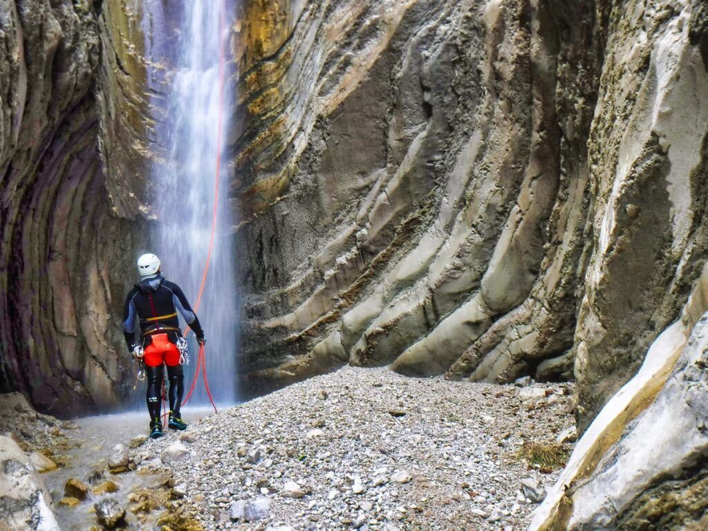 canyoning in Abruzzo a Fossaceca recovery energy Gran Sasso D'Italia