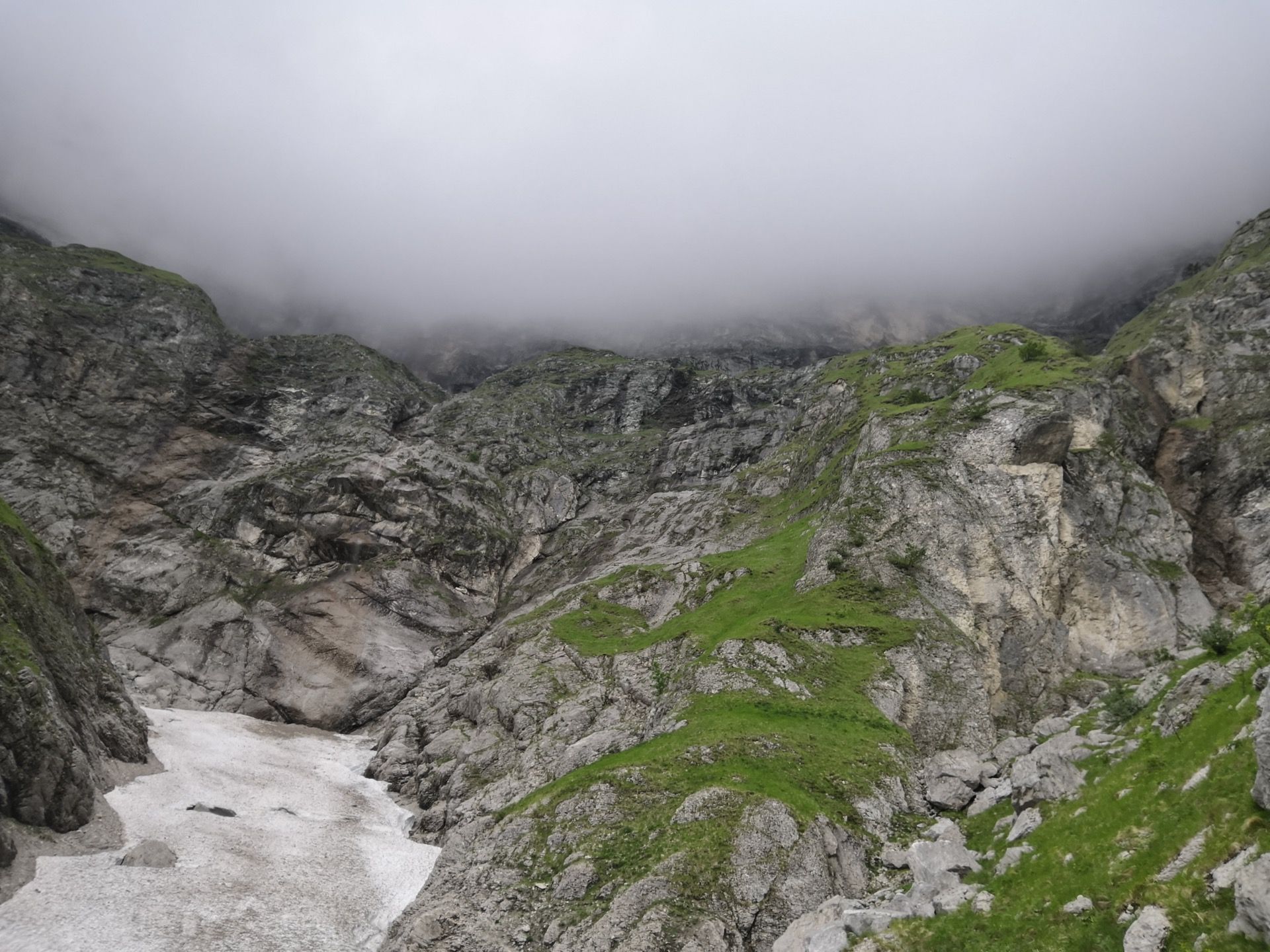 Passeggiata Tra I Boschi Nella Valle Del Gran Sasso Partendo Da Castelli Per Arrivare A Fondo Della Salsa Foto 6