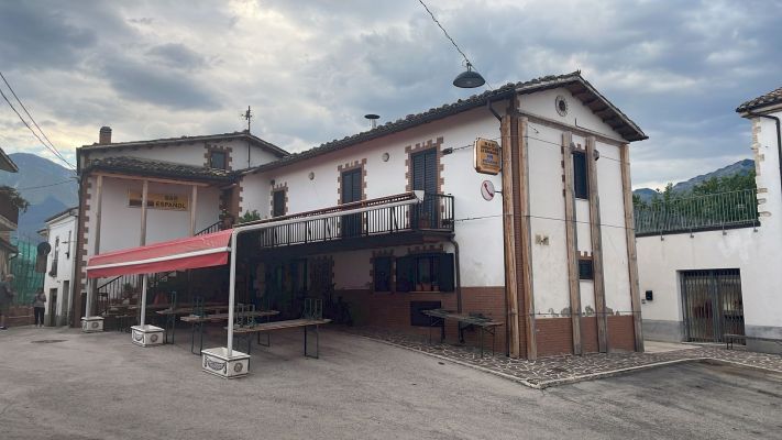 esterno arrosticini Lo Spagnolo a Trignano di Isola Del Gran Sasso D'Italia di TeramoArrosticini Lo Spagnolo Trignano Isola Del Gran Sasso Ditalia Teramo