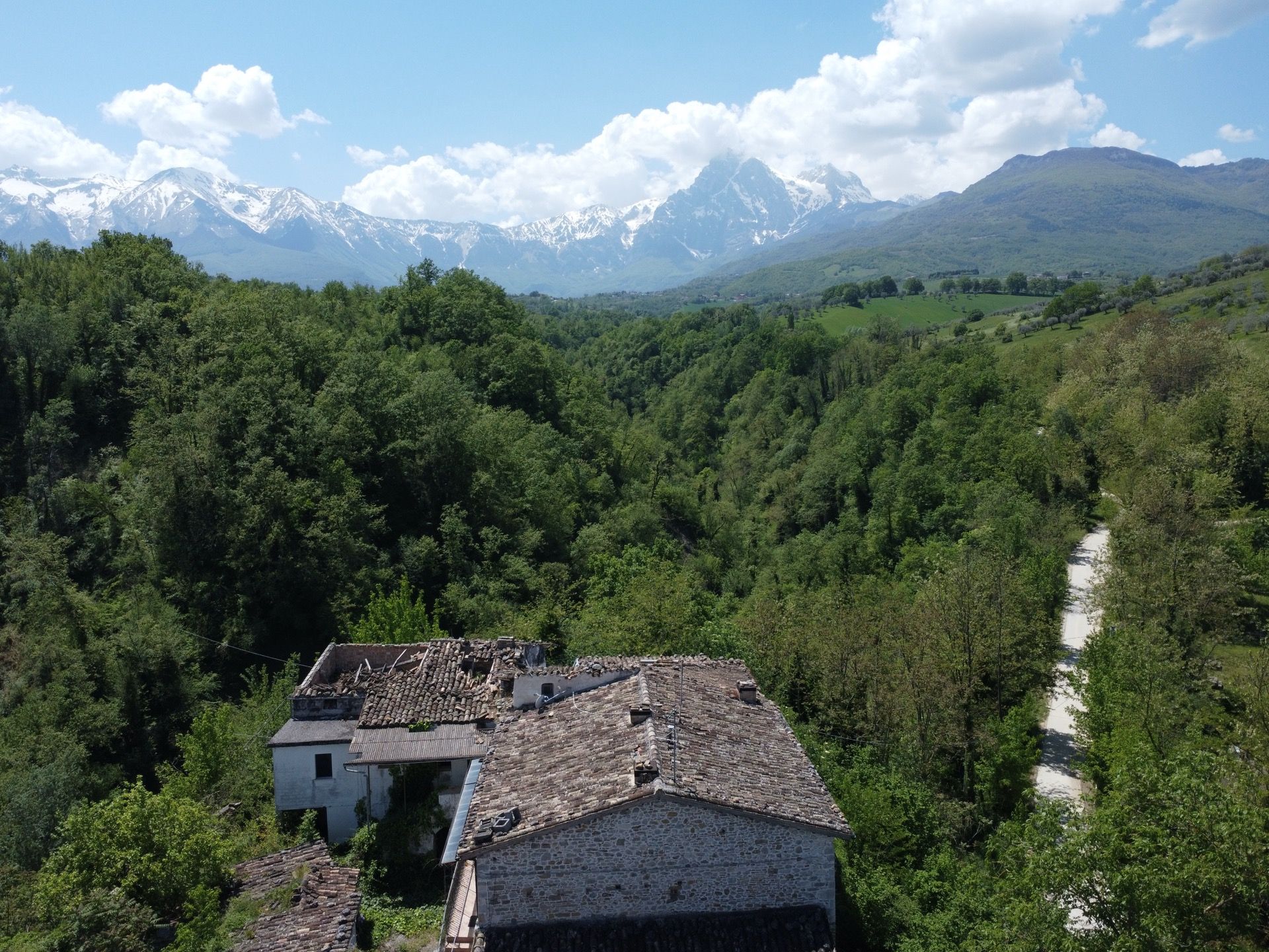 Panorama Dal Borgo Incantato Castiglione Della Valle a Teramo in Abruzzo