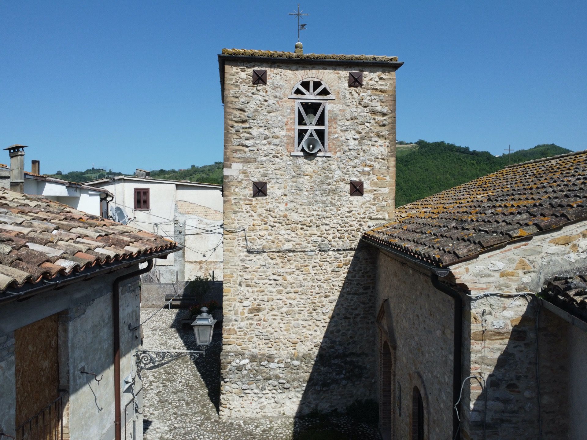 Torre Di Villa Petto Nella Valle Del Gran Sasso A Teramo In Abruzzo