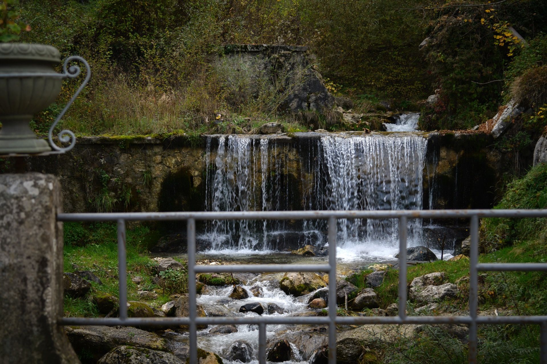 Vista Della Cascata Di Casale San Nicola Nella Valle Del Gran Sasso