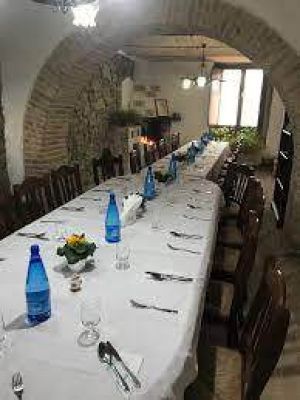tavolo ristorante agriturismo Flarà Monica a Basciano di Teramo