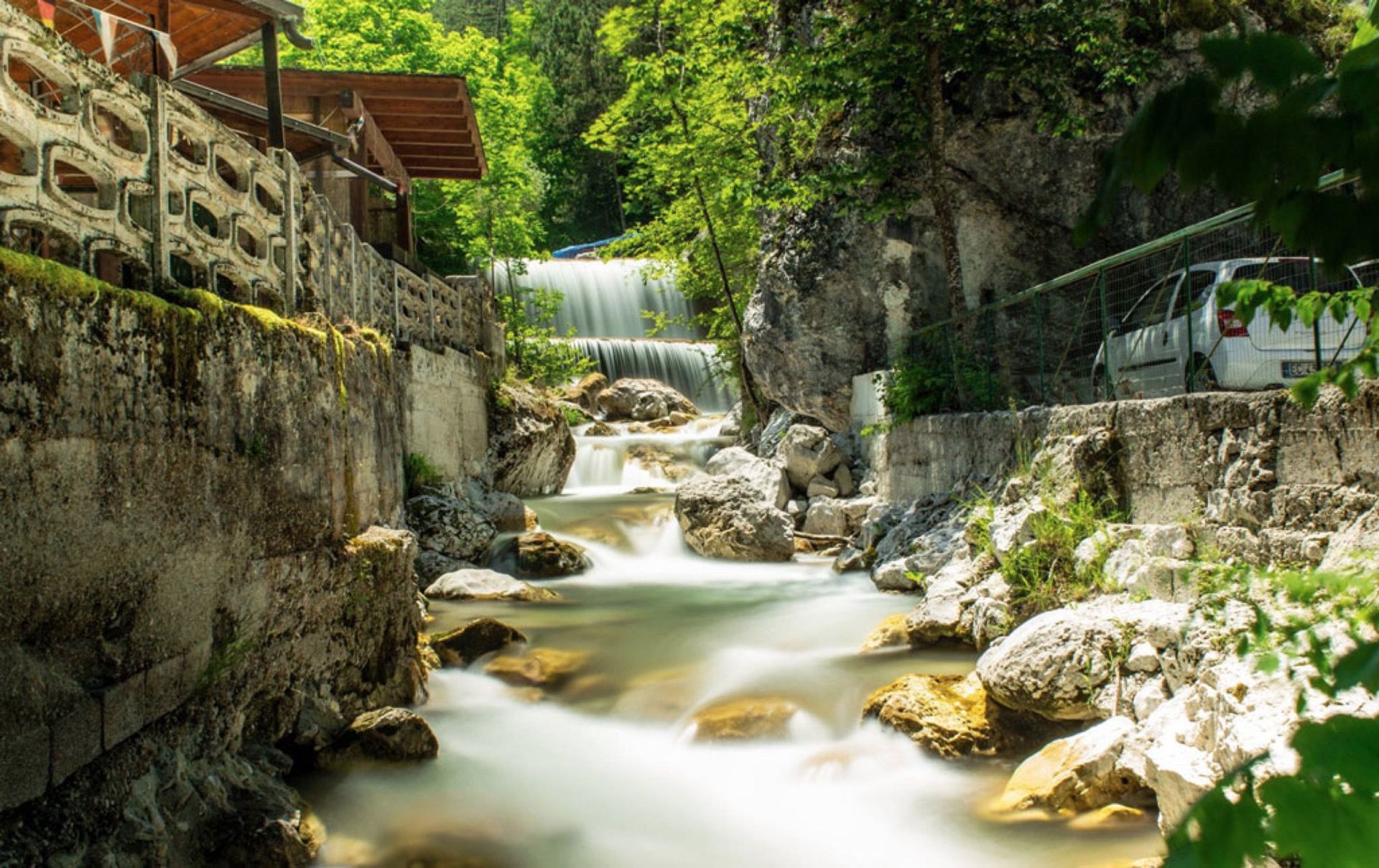 Le Cascate Del Ruzzo Nella Valle Del Gran Sasso A Teramo In Abruzzo 1