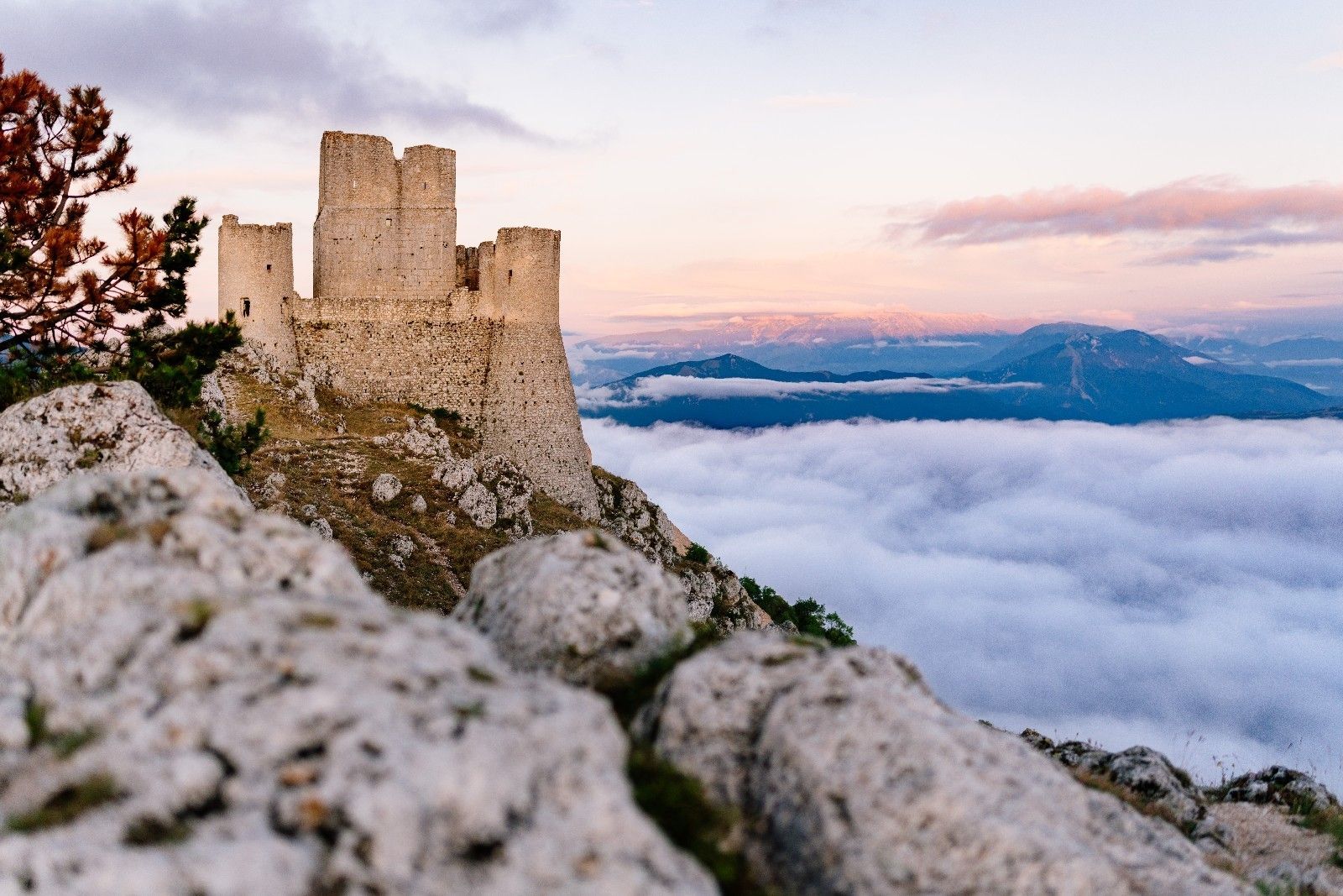 Castelli Campo Imperatore Rocca Calascio Gran Sasso D'Italia