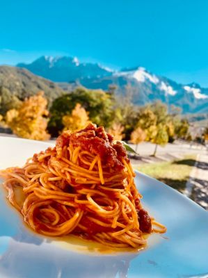 maccheroni alla chitarra La Cantina Degli Antichi Mestieri di Isola Del Gran Sasso D'Italia