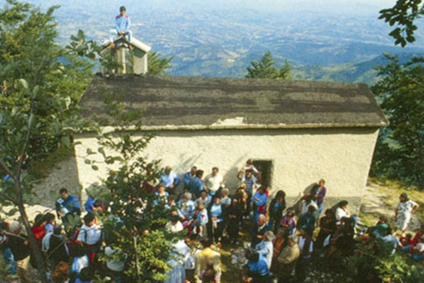 festa di Santa Maria Pagliara ad Isola del Gran Sasso d'Italia nella Valle Siciliana provincia di Teramo