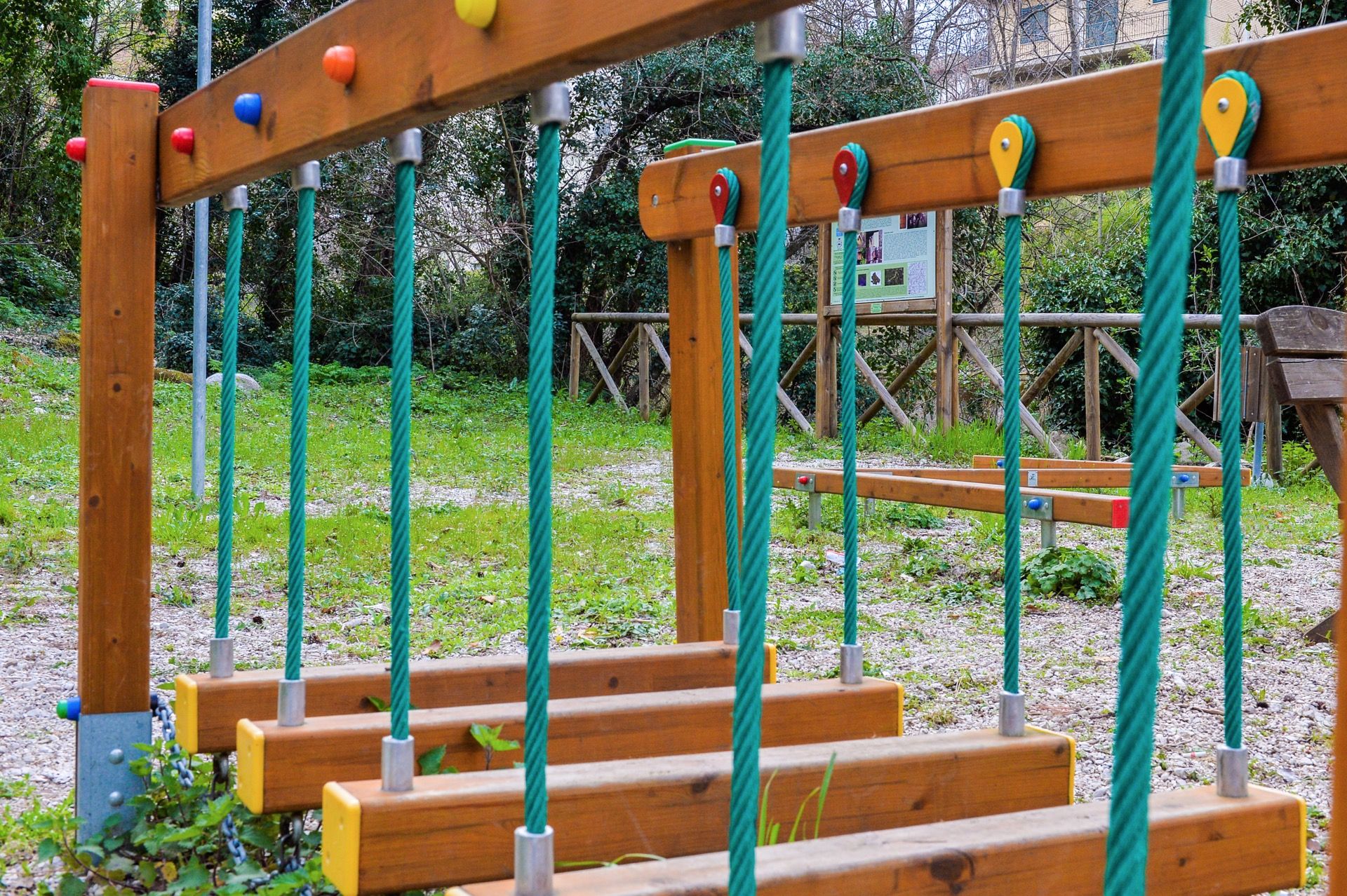 Giochi Nel Parco Dell'Ortolano nella Valle Del Gran Sasso in Abruzzo