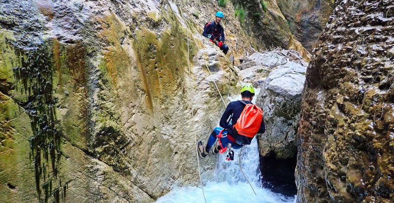 canyoning in Abruzzo a Fossaceca cascata Gran Sasso D'Italia