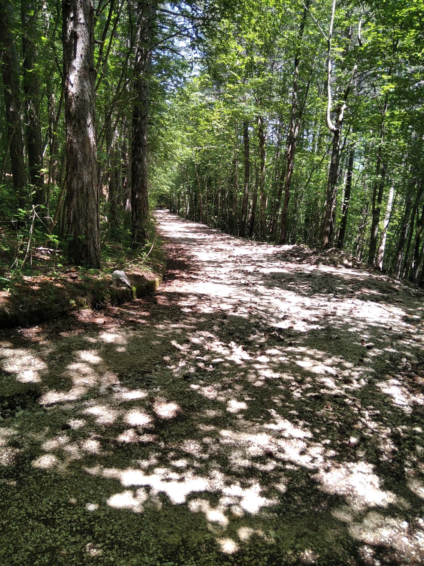 Una Via Del Luogo Incantato Di Piane Del Fiume Teramo Abruzzo Nella Valle Del Gran Sasso