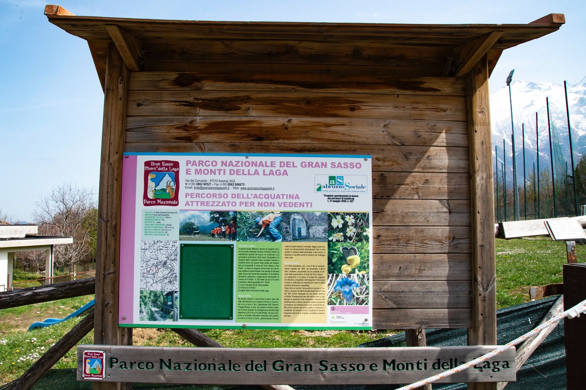 Indicazioni Del Museo Delle Acque Nella Valle Del Gran Sasso A Teramo In Abruzzo