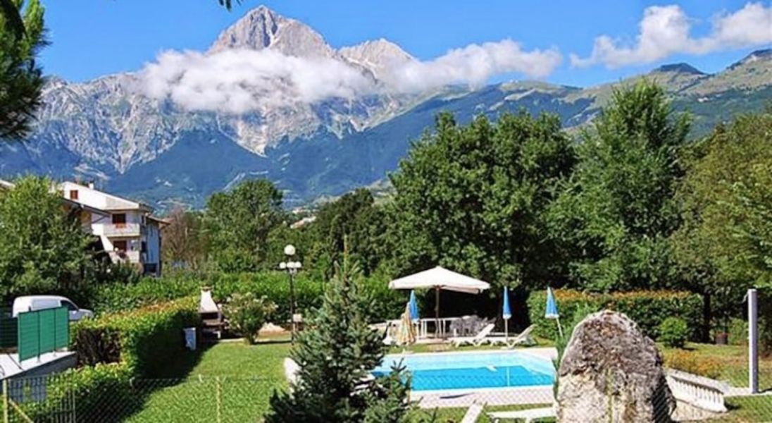 Vista Dal Residence La Piscina di Isola del Gran Sasso a Teramo nella Valle Siciliana