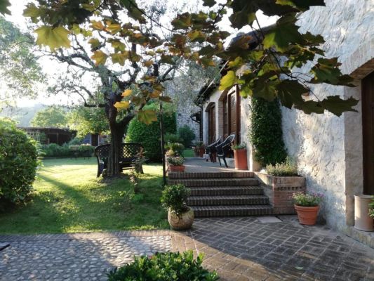 esterno agriturismo San Giovanni ad Insulam a Isola Del Gran Sasso di Teramo