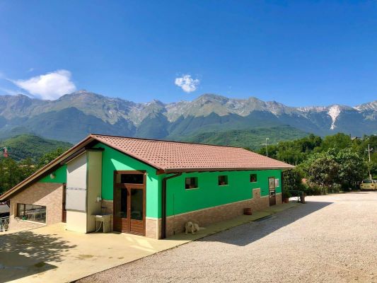 esterno frantoio Villa Enzo Isola Del Gran Sasso D'italia in Abruzzo