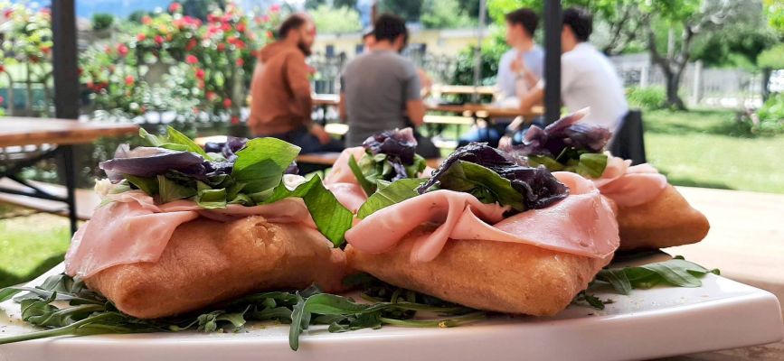 antipasto pizzeria rosticceria Delizie Del Sud a Colledara di Teramo